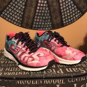 Sketchers GoRun Forza Sneakers